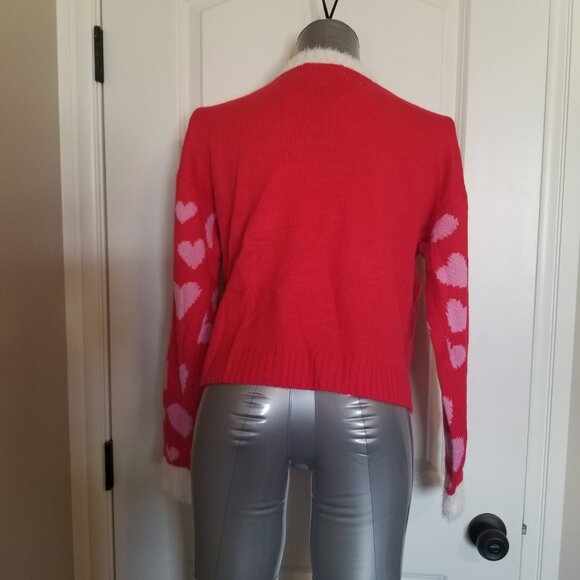 Peanuts Be My Valentine Sweater (Charlie Brown) - Picture 5 of 13